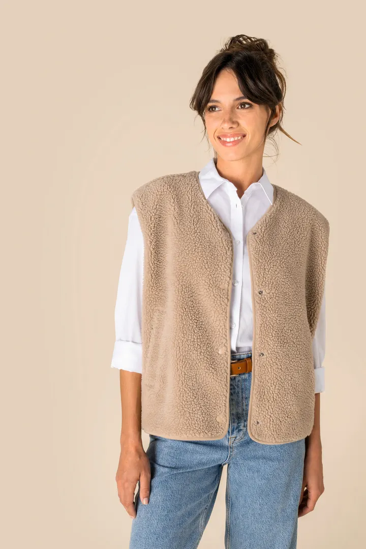 Ärmellose Sherpa-Jacke für Damen 3
