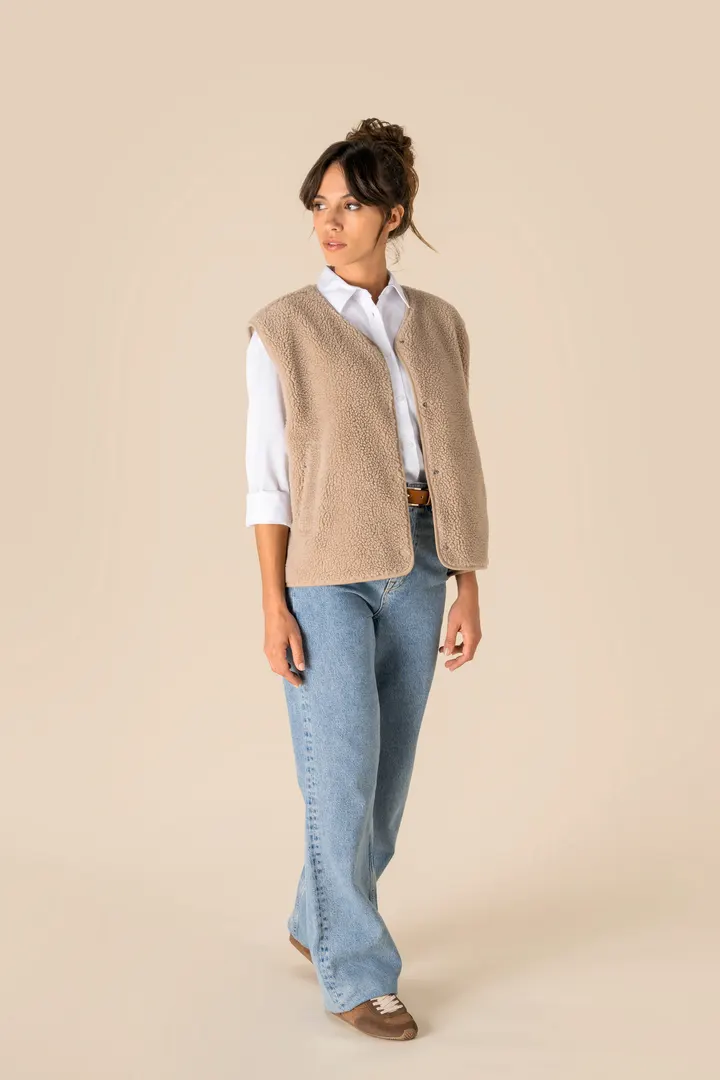 Ärmellose Sherpa-Jacke für Damen 5