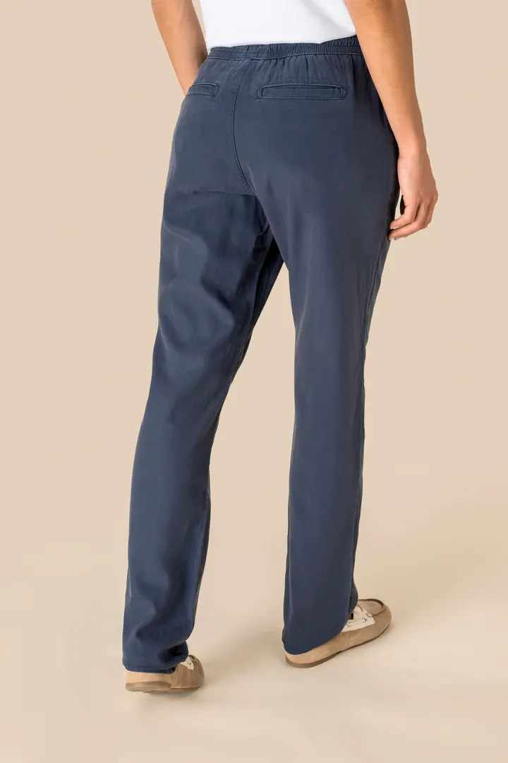 Umweltfreundliche ausgewaschene Damenhose aus Lyocell 6
