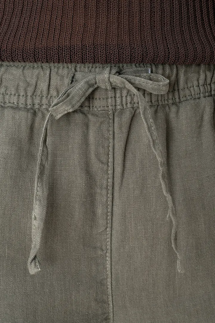 Ausgewaschene Damenhose aus Leinen 3