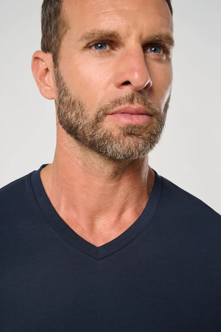 T-shirt écoresponsable col V antibactérien homme 5