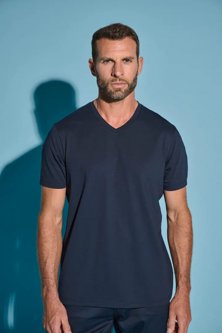 T-shirt écoresponsable col V antibactérien homme 8