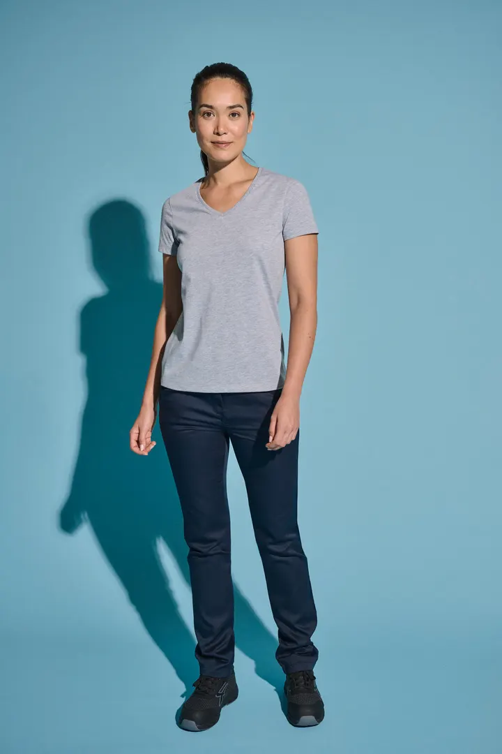 T-shirt écoresponsable col V antibactérien femme 11