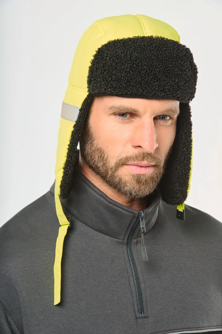 Casquette rembourrée avec rabats pour les oreilles 1