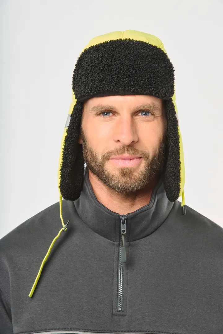 Casquette rembourrée avec rabats pour les oreilles 3