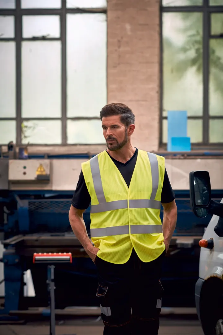 High visibility, anti-static and flame retardant waiscoast 3
