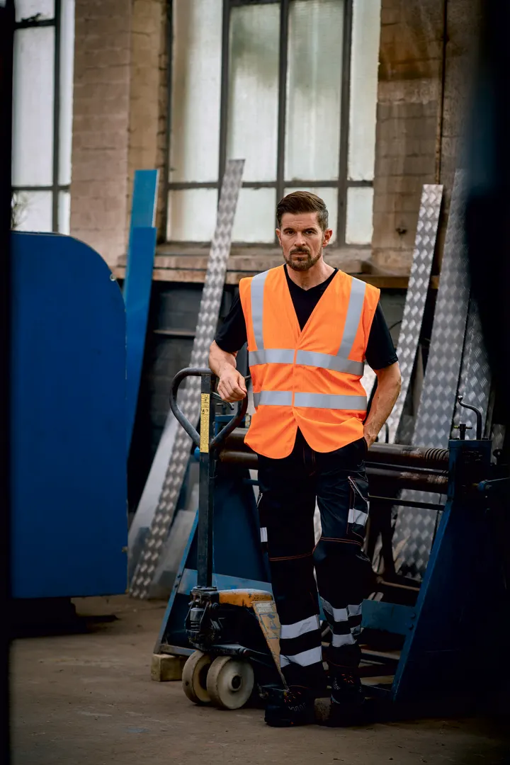 High visibility, anti-static and flame retardant waiscoast 1